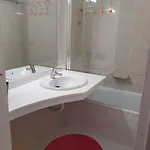 Central Studio With Sea View Balcony! 아파트 *