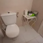 아파트 Central Studio With Sea View Balcony!