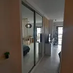 아파트 Central Studio With Sea View Balcony! *