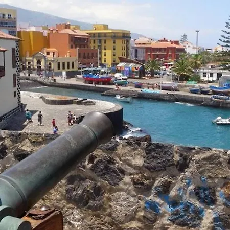 Appartamento Central Studio With Sea View Balcony!