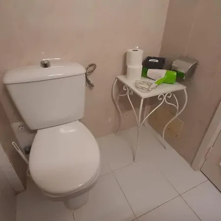 Apartment Central Studio With Sea View Balcony!